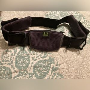 Amphipod 10 k belt/4 water holders EUC